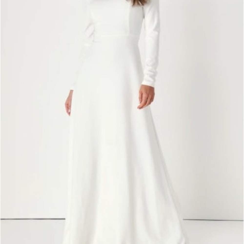 Elegant White Long Sleeve Dress